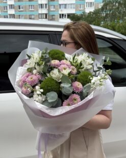Сборный букет с хризантемами и альстромериями Б152 с доставкой